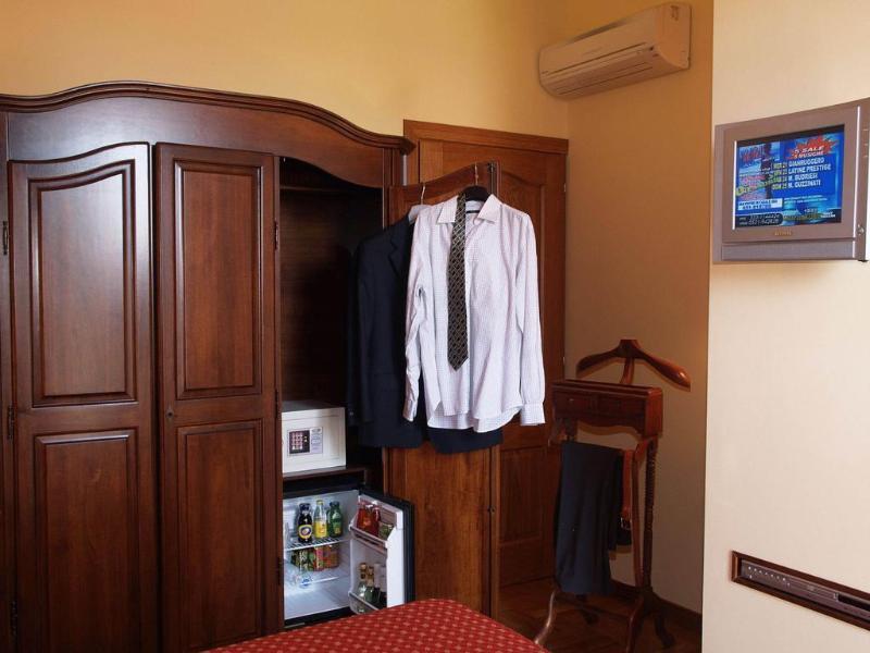 Petit Chateau Bed and breakfast 3*